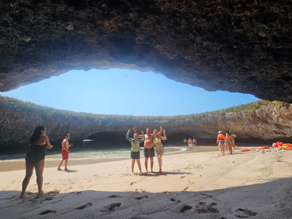 Privacy Policy -Arnulfo´s PV Tours
